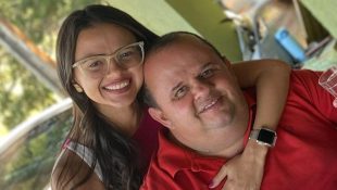 Paula Abrantes da Silva e o pai, Marco Antônio Raimundo da Silva. (Foto: Reprodução/Acervo pessoal)