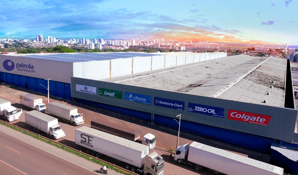 Dívida de R$ 12,8 milhões com a Volvo motivou operação que apreendeu frota da Pérola Distribuição