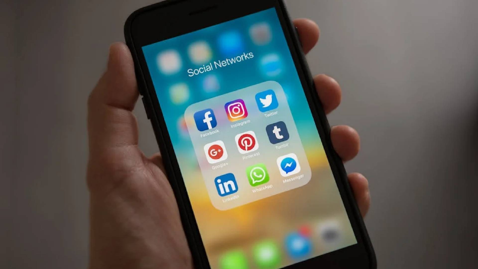 O que acontece se você parar de usar redes sociais por uma semana, segundo pesquisas