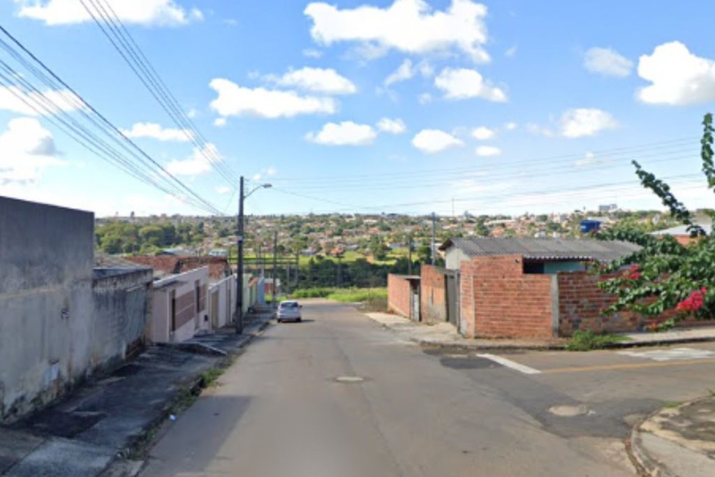 Diarista é presa em Anápolis após ser flagrada com joias furtadas de casa onde trabalhava