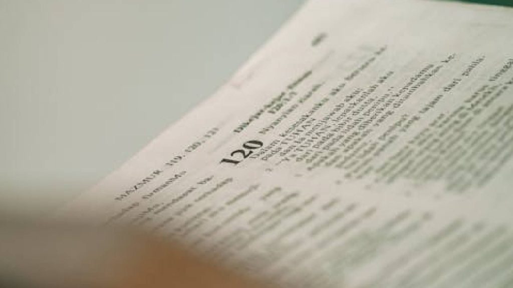 O Salmo que mostra que nada é impossível para quem confia plenamente em Deus