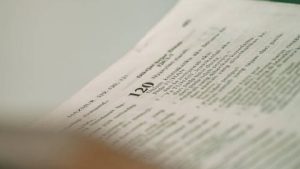 O Salmo que mostra que nada é impossível para quem confia plenamente em Deus