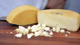 O produto que precisou ser recolhido devido a condições insalubres e risco de Salmonella, segundo autoridades de saúde