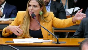 Polícia Federal deflagra operação contra suspeito de assédio sexual contra deputada Silvye Alves
