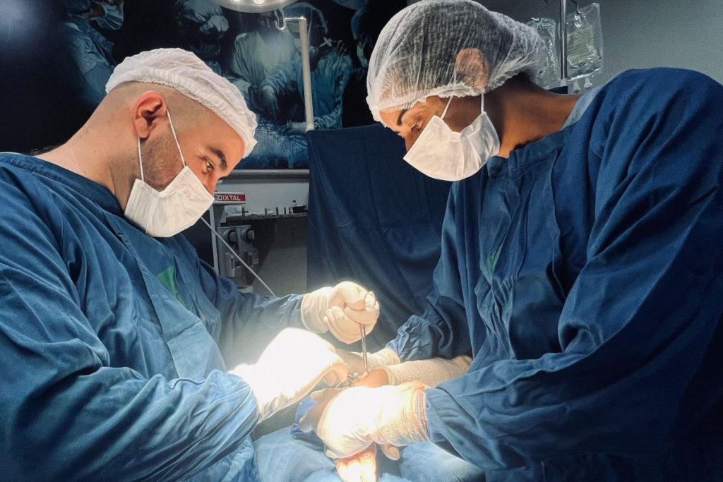 Anápolis dá exemplo ao Brasil: gestão Márcio Corrêa celebra o Dia do Ortopedista iniciando o mutirão de cirurgias eletivas ortopédicas.