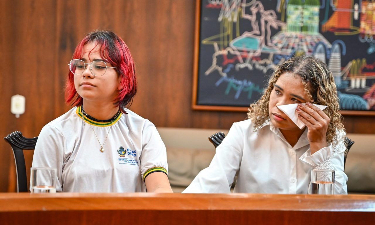 Estudante Jhennyfer Ramos irá cursar Ciências da Computação na Internacional Black Sea University. (Foto: Divulgação)