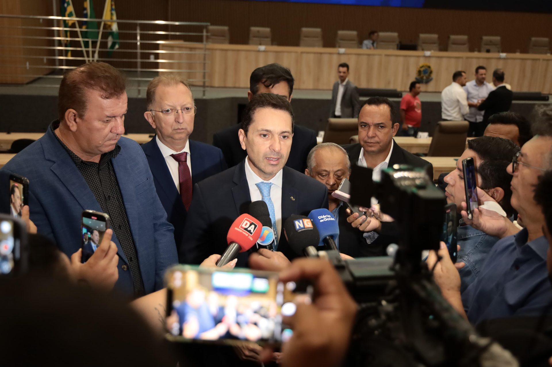 Leandro Vilela destaca superávit e obras em prestação de contas na Câmara de Aparecida