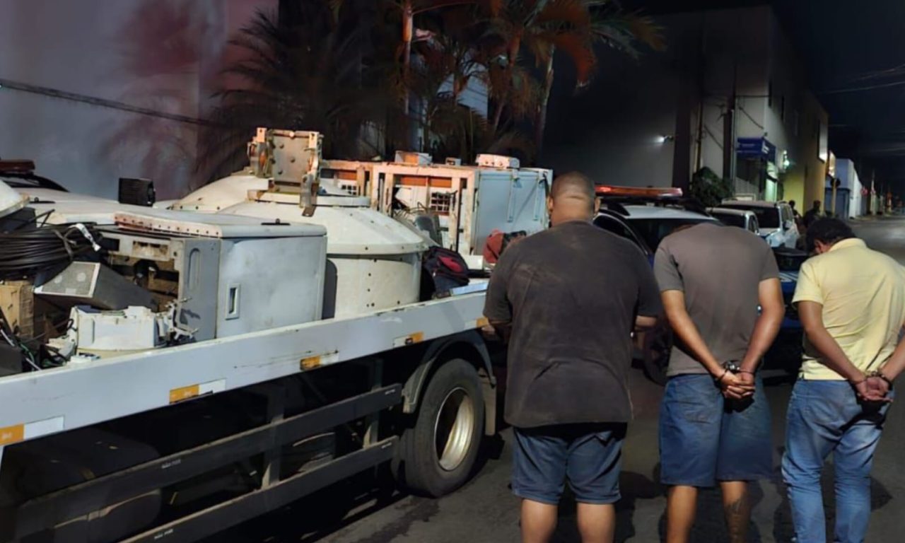 Materiais tecnológicos foram apreendidos pela Polícia Militar (PM). (Foto: Divulgação) - furto