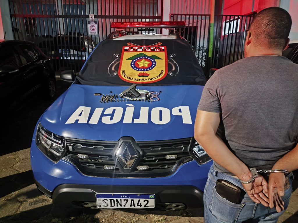 Vigilante é preso em Aparecida de Goiânia, suspeito de algemar e agredir a própria esposa