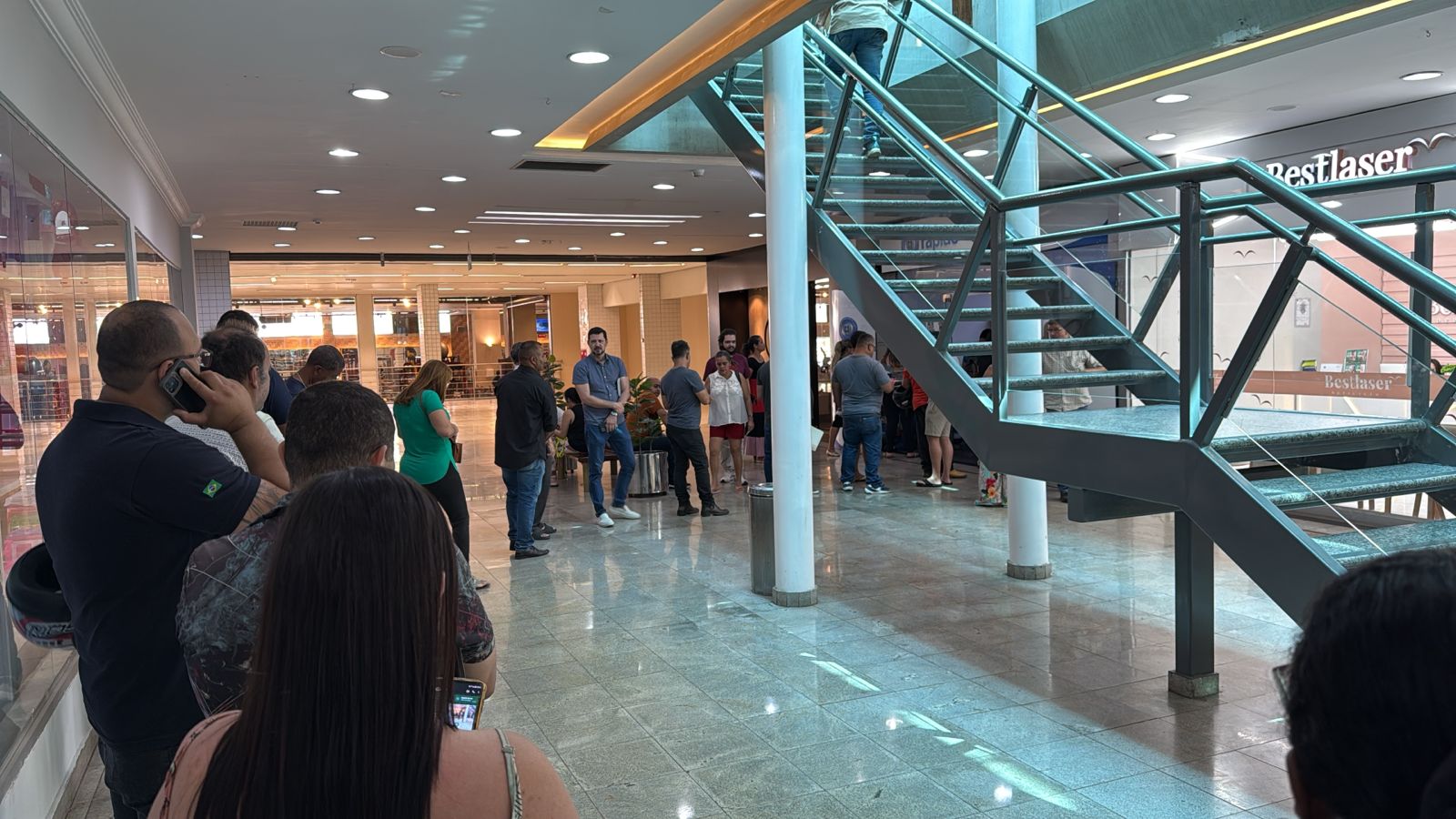Últimos dias de Refis em Anápolis provocam fila e demora no atendimento; Prefeitura orienta o que fazer