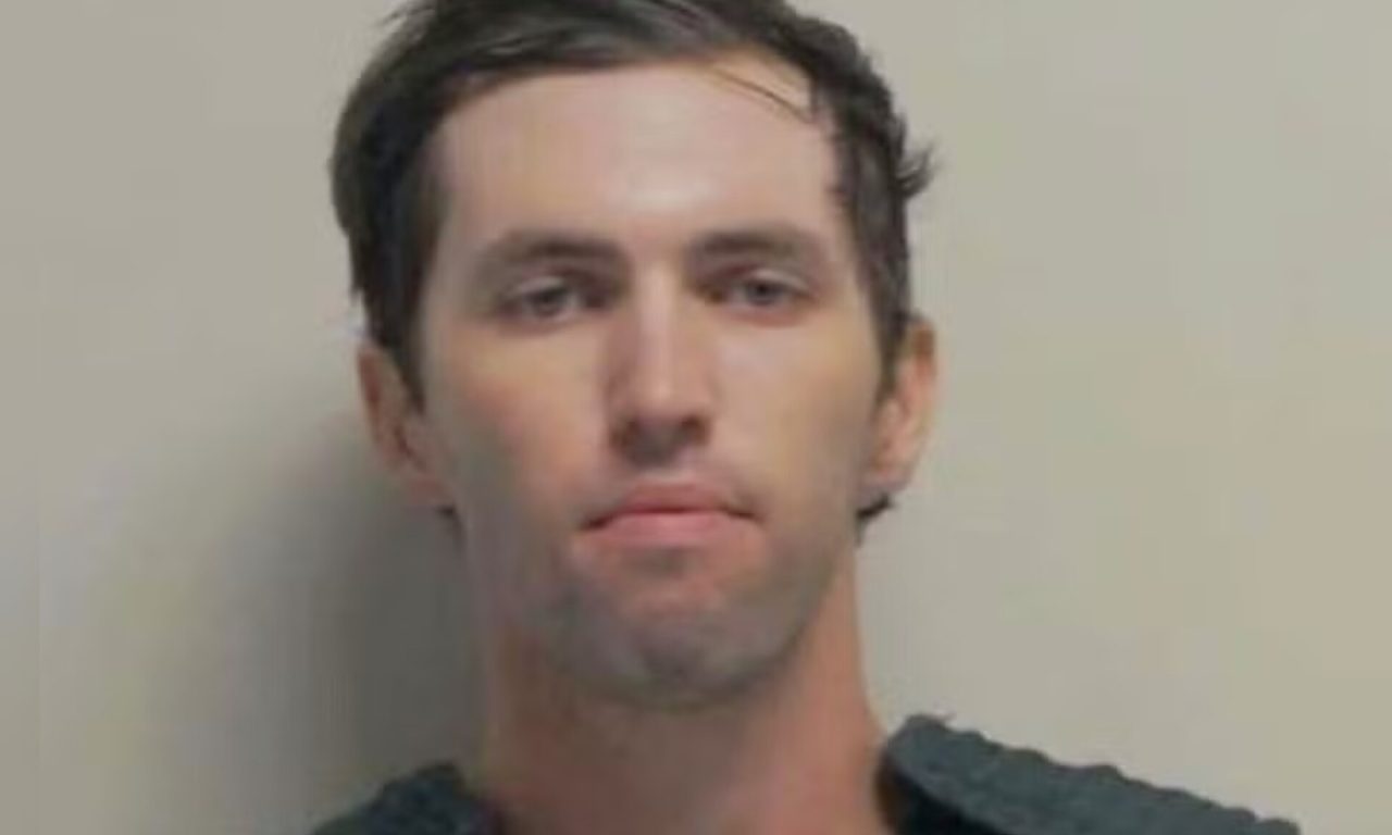 Tyler Robinson foi preso nesta quinta-feira (11) pelo assassinato de Charlie Kirk. (Foto: Reprodução)