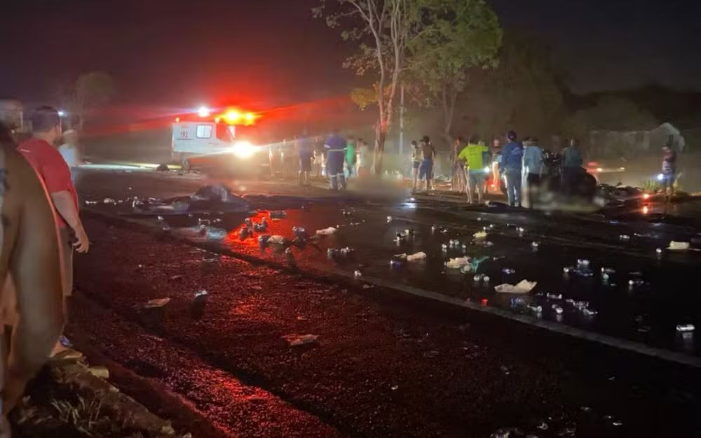 Pelo menos 7 mortes confirmadas em acidente na BR-153