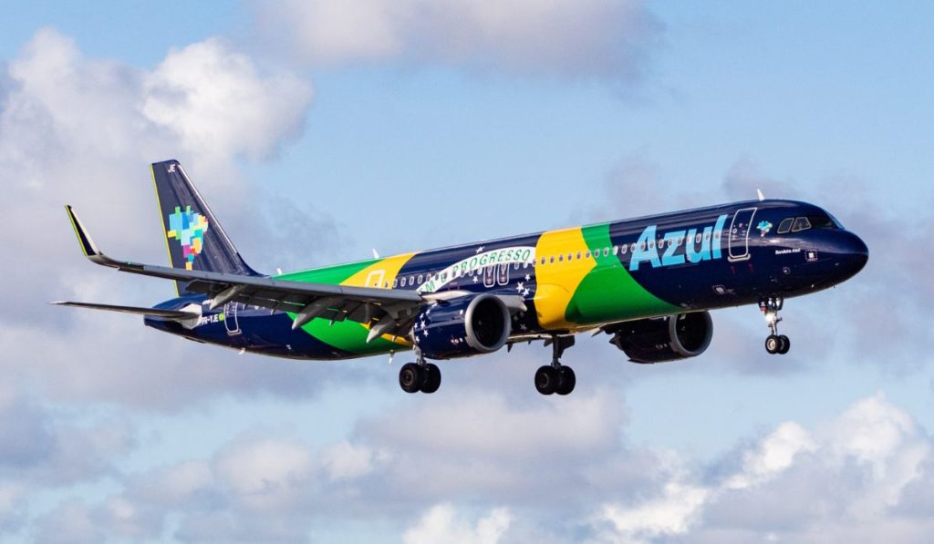 A Azul é obrigada a devolver avião com pintura da bandeira do Brasil após decisão da Justiça