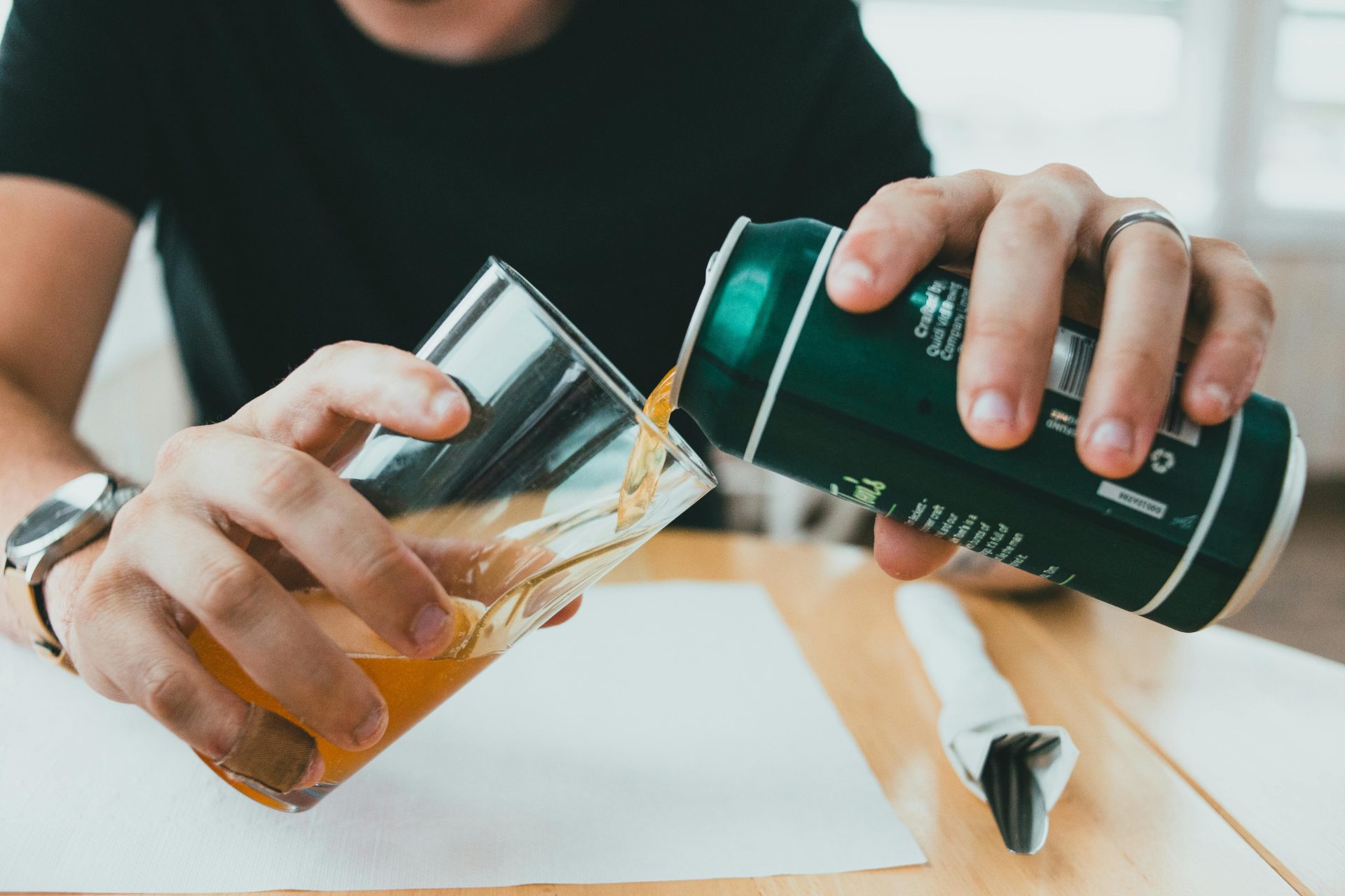 Não é a cerveja, nem o refrigerante: a bebida que mais faz mal a saúde, segundo nutricionistas