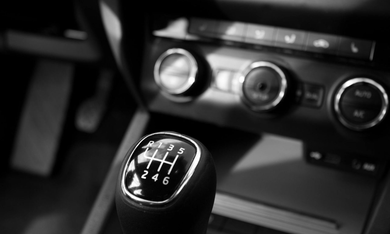 Carro com câmbio automático ou manual: qual consome mais combustível?