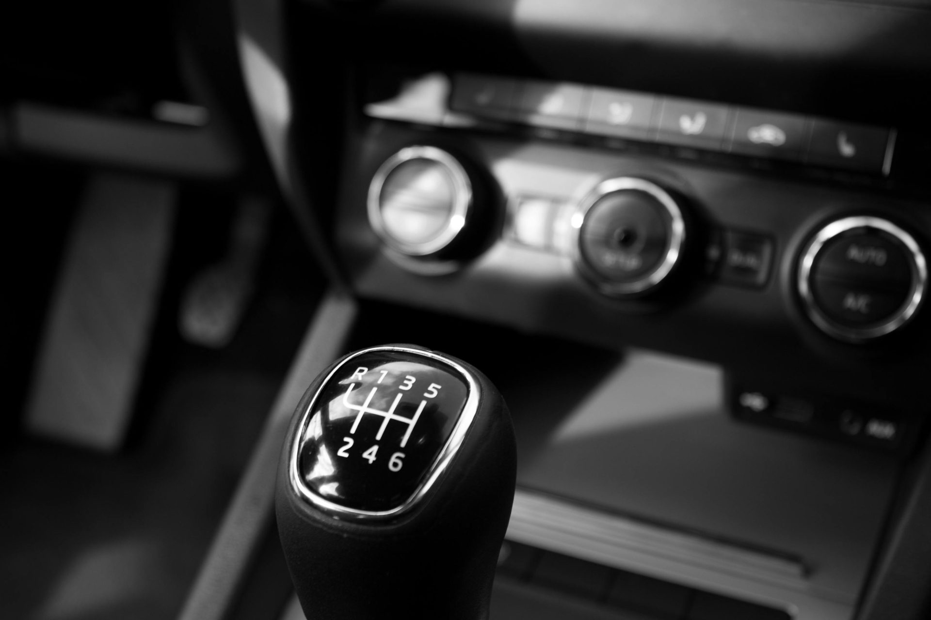 Carro com câmbio automático ou manual: qual consome mais combustível?