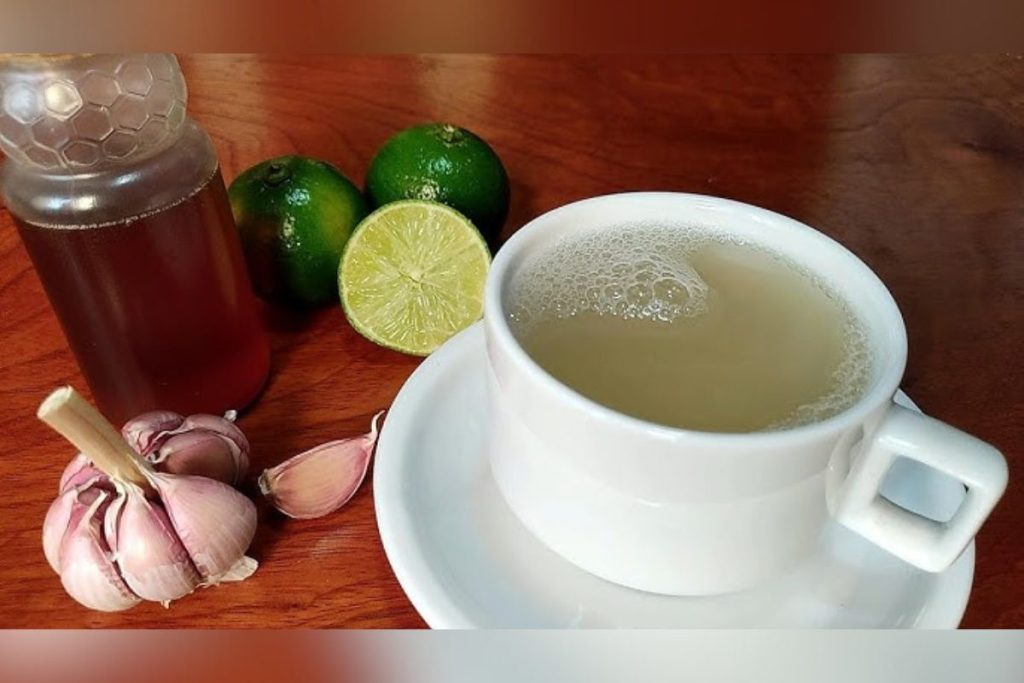 Chá natural poderoso contra gripe e dor de garganta