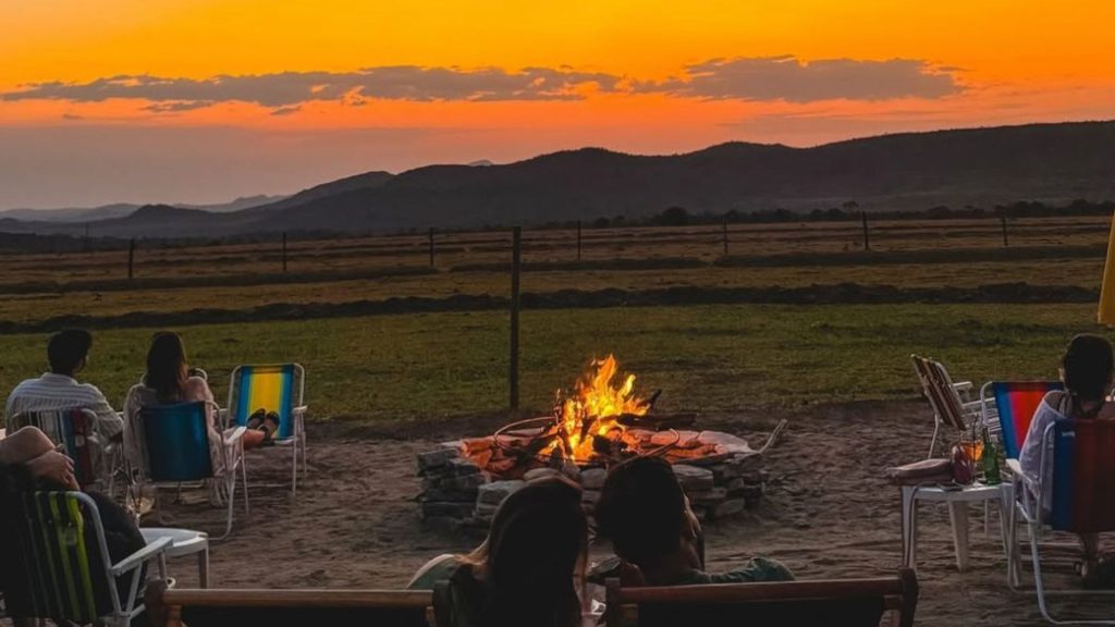 Pôr do sol na Chapada dos Veadeiros. (Foto: Divulgação/Na Varanda)