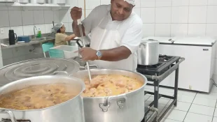 Brasil é referência na alimentação escolar, diz especialista