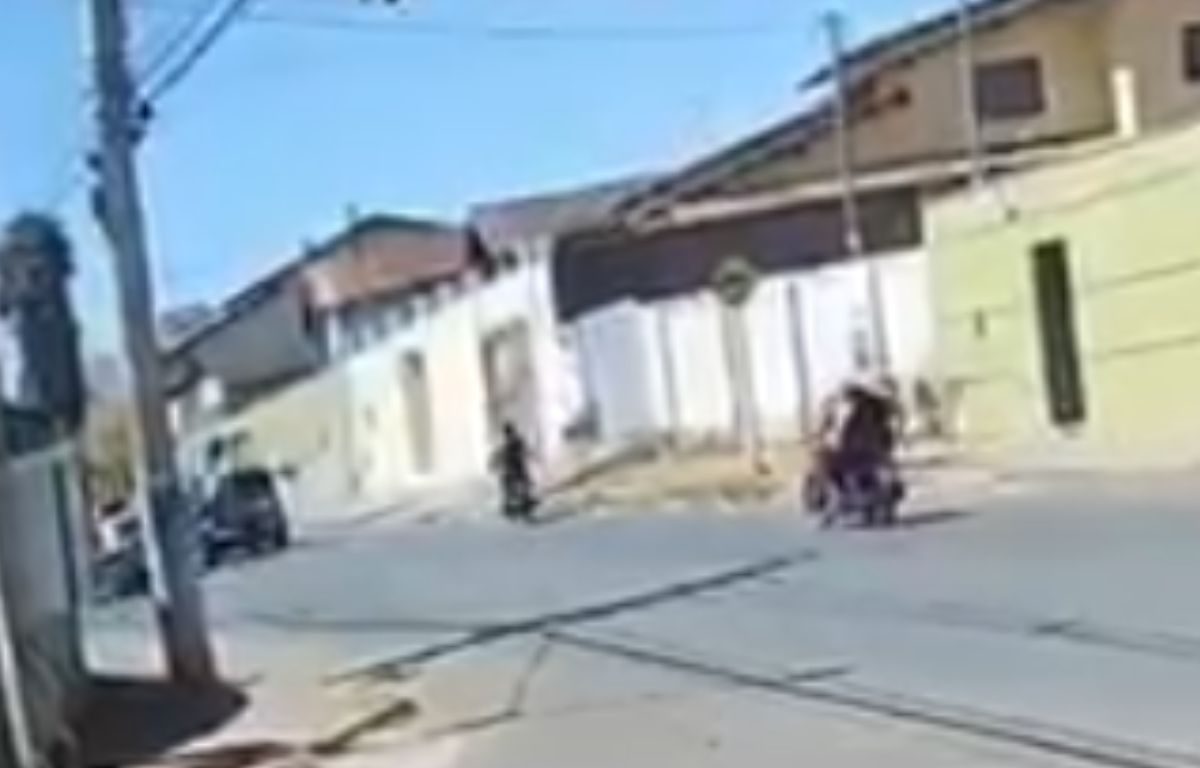 Câmera filmou momento em que homem é morto a tiros no Jardim das Oliveiras, em Anápolis
