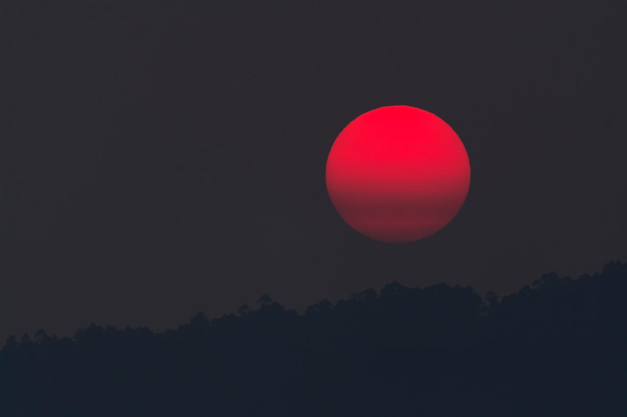 Domingo acontece mais um eclipse solar, que poderá ser visto neste horário
