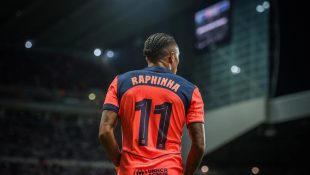 Real Oviedo x Barcelona Leia mais em: https://veja.abril.com.br/esporte/real-oviedo-vs-barcelona-onde-assistir-horario-odds-escalacoes/