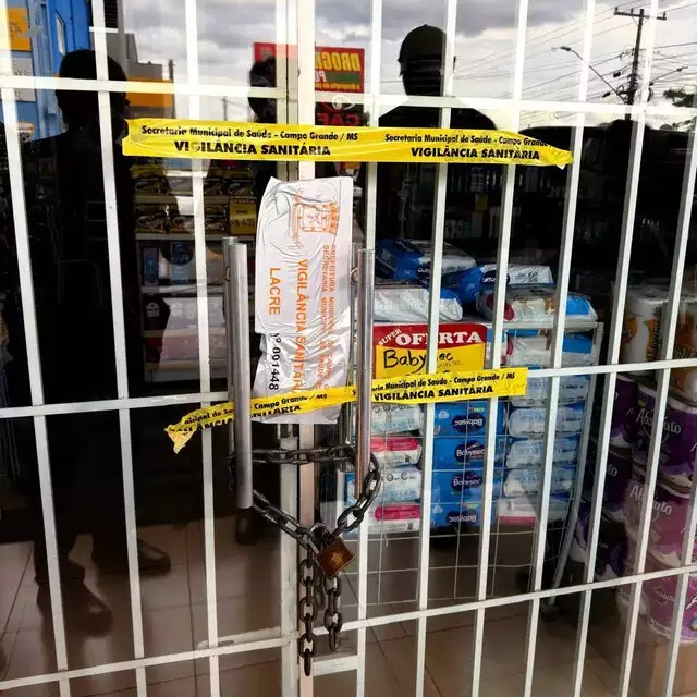 Farmácia é interditada por vender remédios sem receita; preço chega a 169% a mais