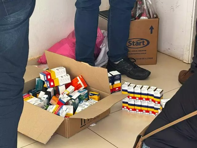 Farmácia é interditada por vender remédios sem receita; preço chega a 169% a mais