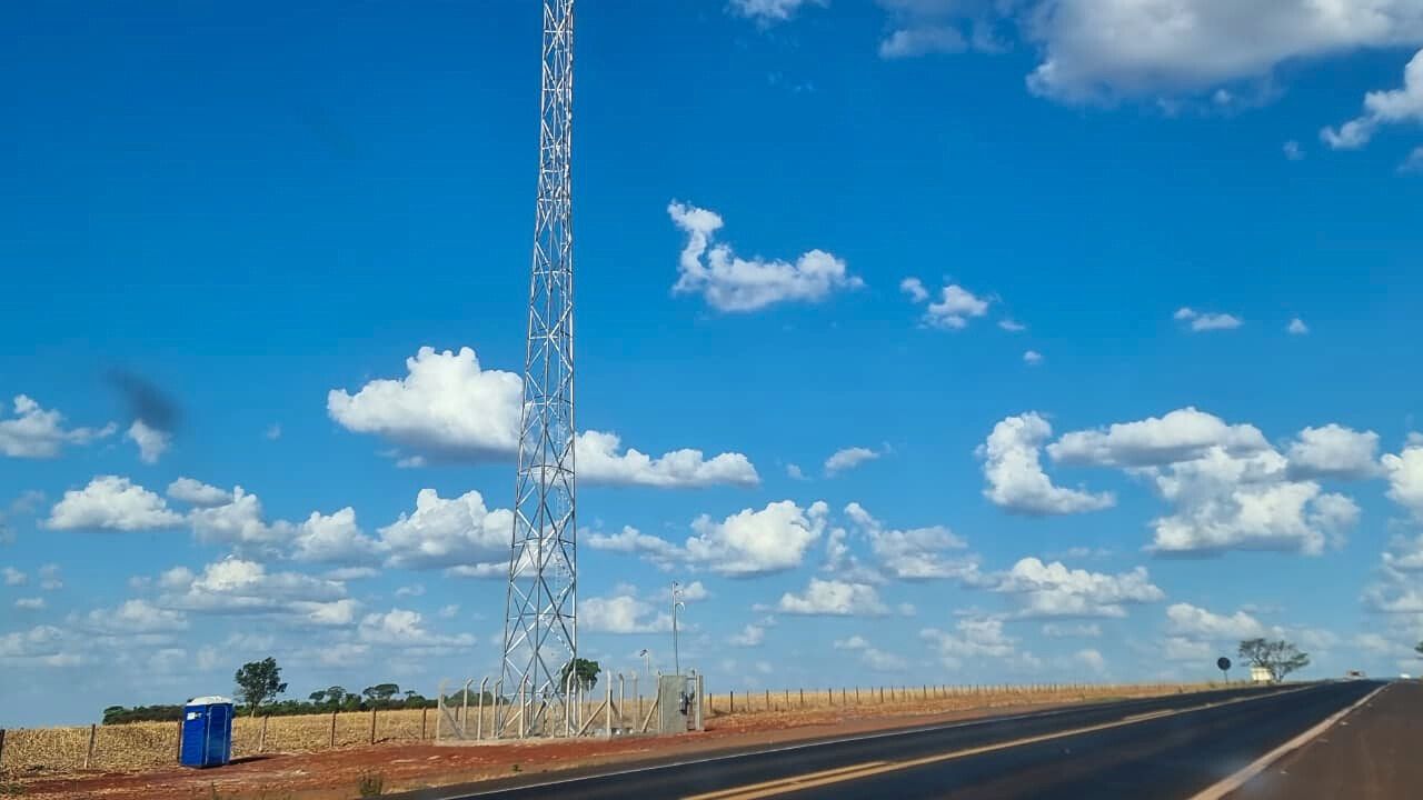 Parceria de concessionária com a TIM promete acabar com problema comum para motoristas em rodovias de Goiás