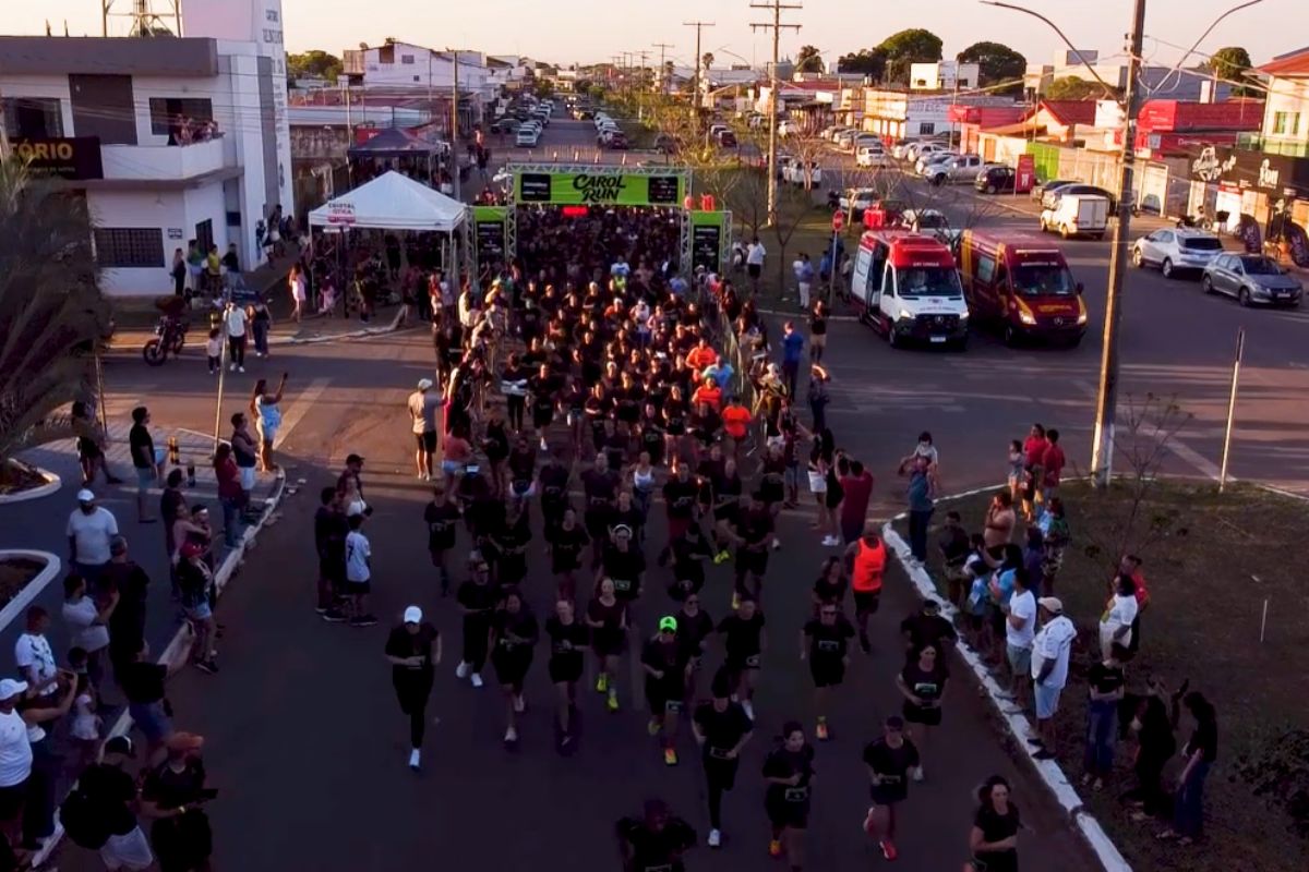 Corrida Carol Run homenageia nutricionista que morreu no Circuito Junino e reúne 1 mil pessoas