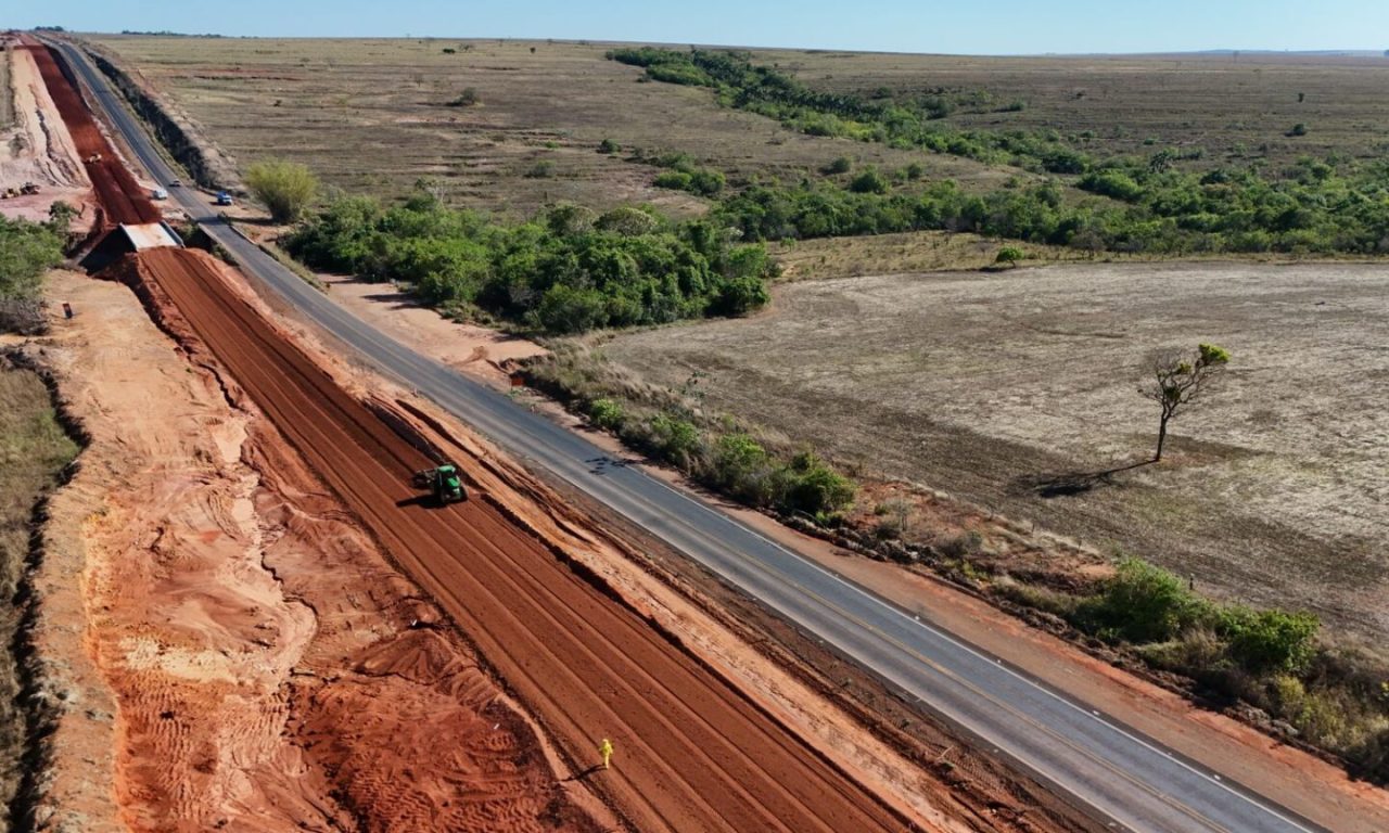 Com recursos do Fundeinfra, Goinfra duplica trecho da GO-139 na ligação de Piracanjuba a Caldas Novas (Foto: Silvano Vital e Cristiano Oliveira) RODOVIAS