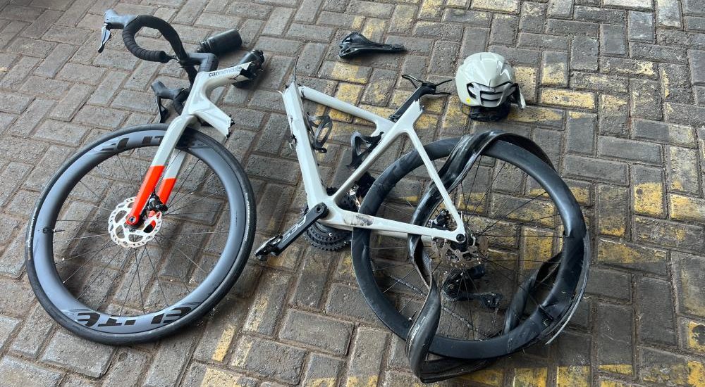 Ciclista é atropelado em Goiânia e motorista foge sem prestar socorro