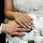 Pesquisa surpreende ao mostrar qual é a idade ideal para casar e ter filhos