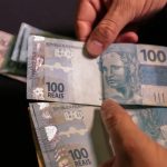 Uma semana após o divórcio, homem ganha na loteria e revela o que vai fazer com o prêmio