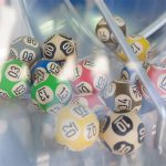 Ele ganhou na loteria mais de 10 vezes e agora revela a matemática por trás da escolha dos números