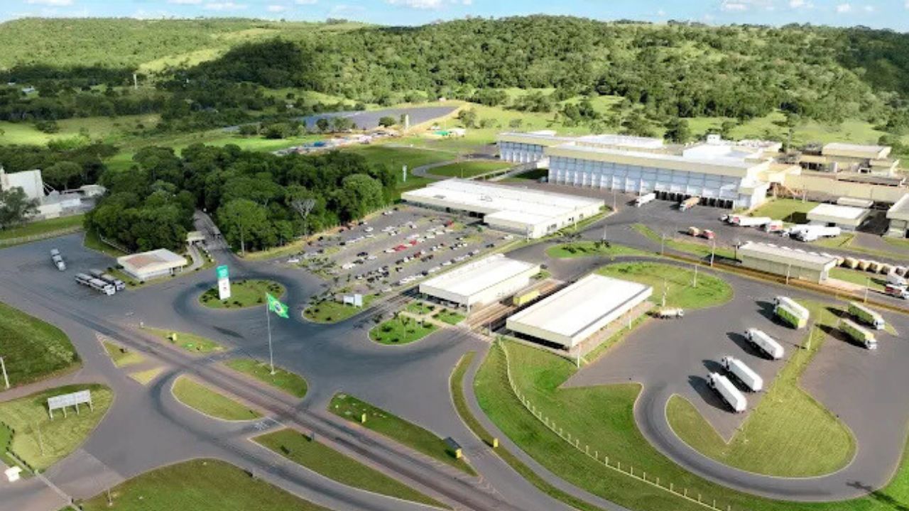 Gigante alimentícia anuncia investimento de quase R$ 1 bilhão em Goiás