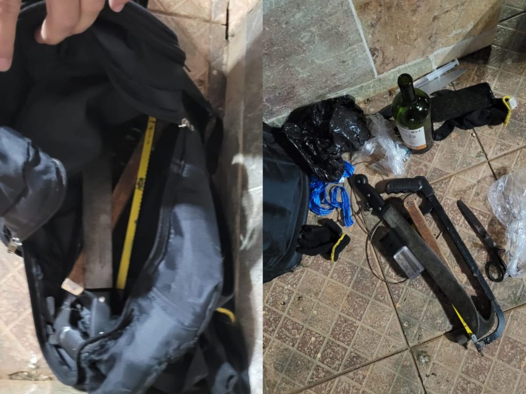 Jovem detido pelo policial estava com uma mochila repleta de objetos perfurocortantes. (Foto: Reprodução)