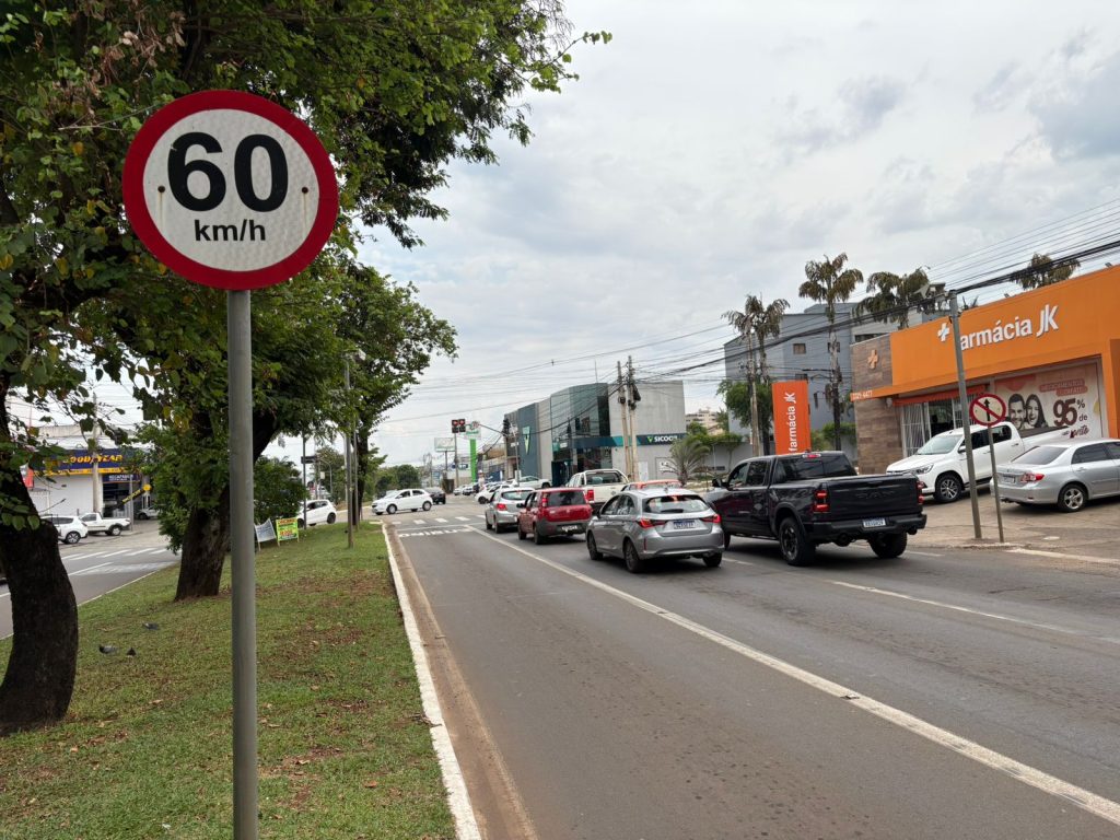 semáforo placa velocidade anápolis