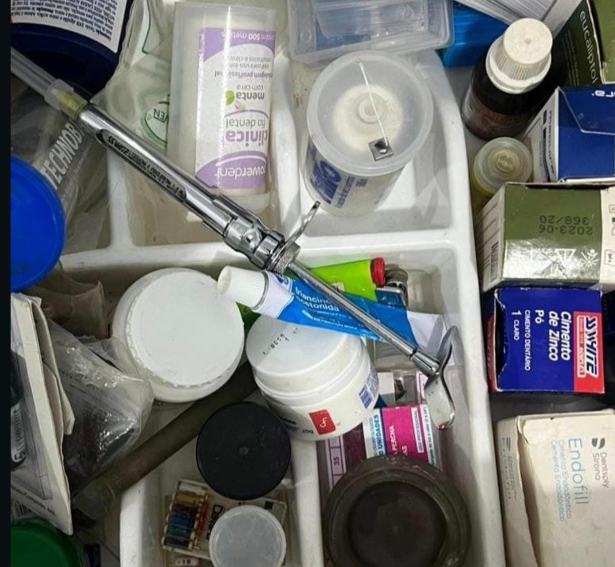 Falsa dentista foi presa em flagrante. (Foto: Divulgação/PC)