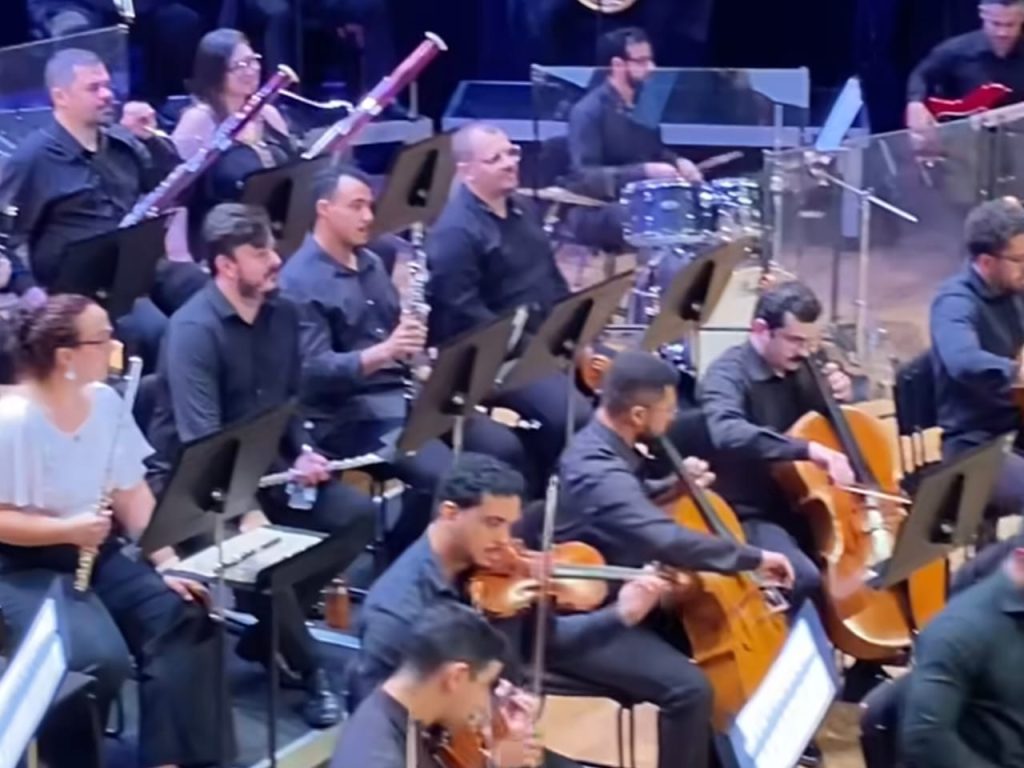 Orquestra Filarmônica de Goiás apresentou-se com o clássico Boate Azul. (Foto: @orquestrafilarmonicadegoias)
