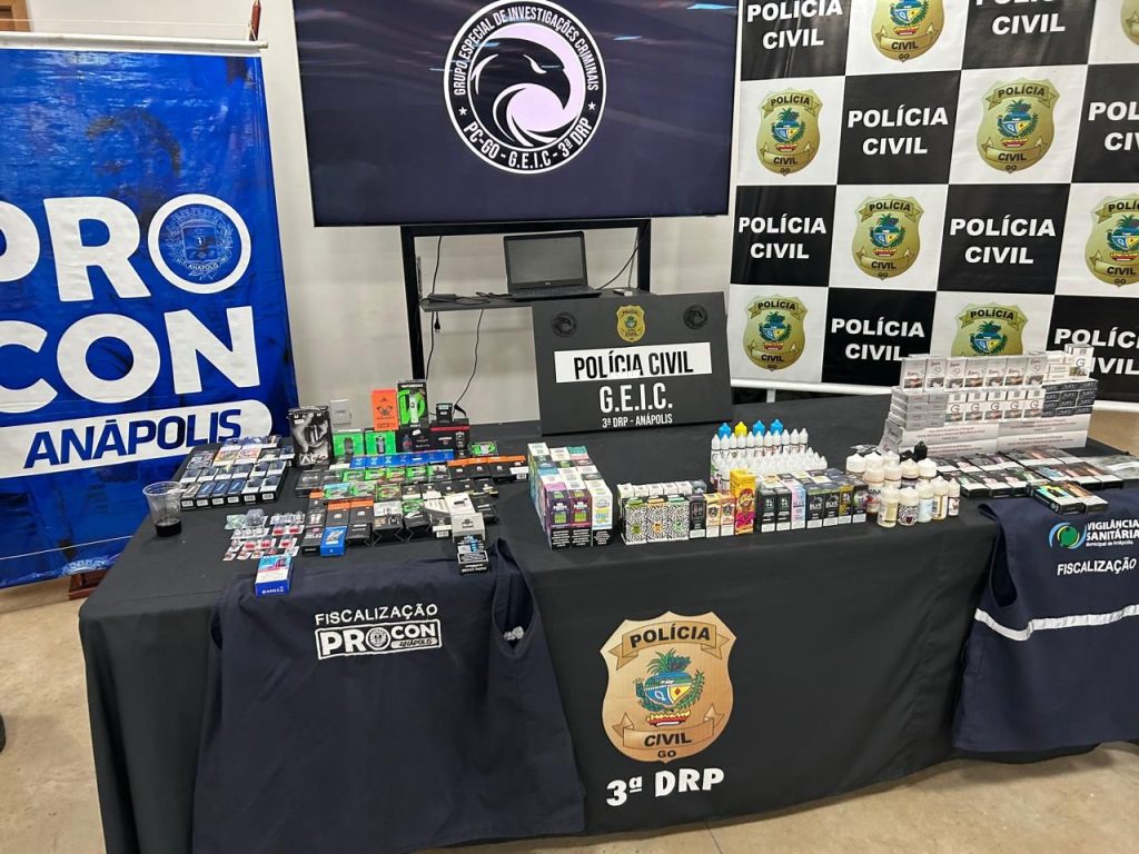 Mais de 200 produtos foram apreendidos em operação contra cigarro eletrônico. (Foto: Divulgação)