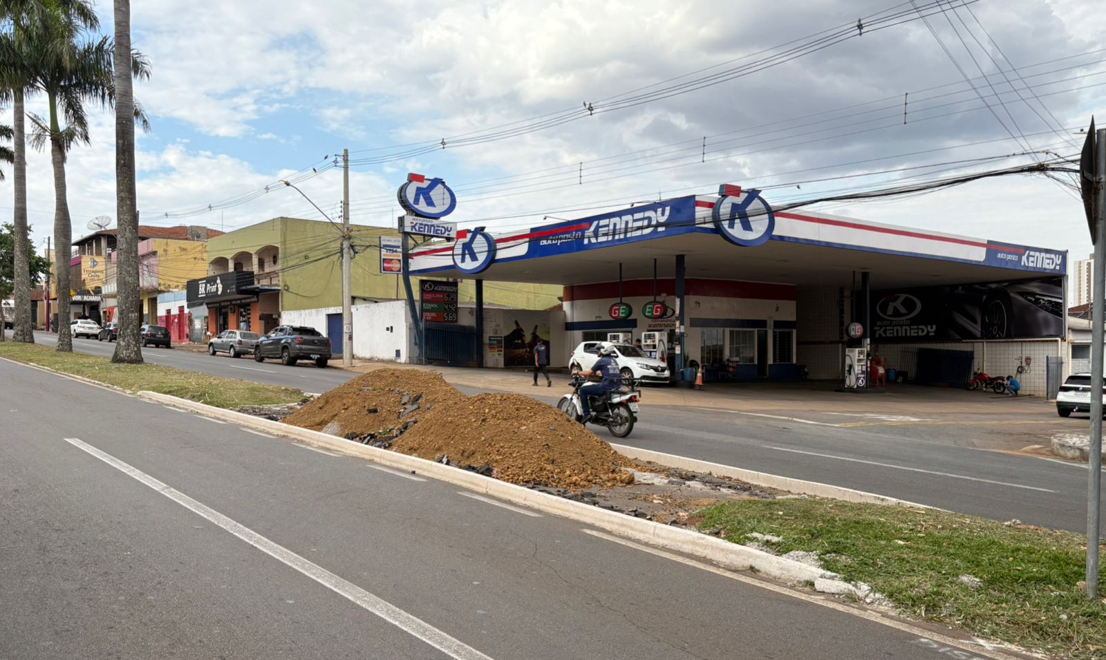 Prefeitura explica por que fechou retornos em vias importantes de Anápolis