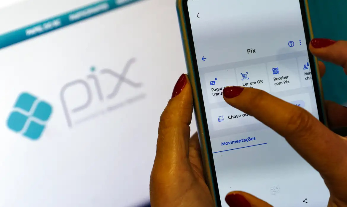 Rival do Nubank anuncia investimento de US$ 13 milhões para se tornar maior banco digital do mundo