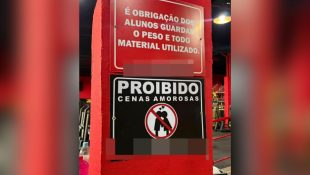 Placa em academia de Anápolis proíbe “cenas amorosas” e aluna diz o que pensa sobre