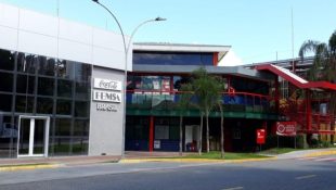 Conheça a maior fábrica da Coca-Cola no mundo que fica no Brasil, funciona 24h e produz mais de 2 bilhões de litros
