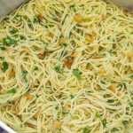 O truque de chef para fazer o verdadeiro macarrão alho e óleo do jeito certo