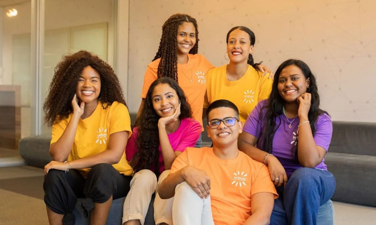 Jovens participando do programa do Instituto Coca-Cola. (Foto: Reprodução)