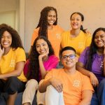 Jovens participando do programa do Instituto Coca-Cola. (Foto: Reprodução)