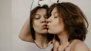 10 hábitos típicos de pessoas com baixa inteligência emocional, segundo a Psicologia