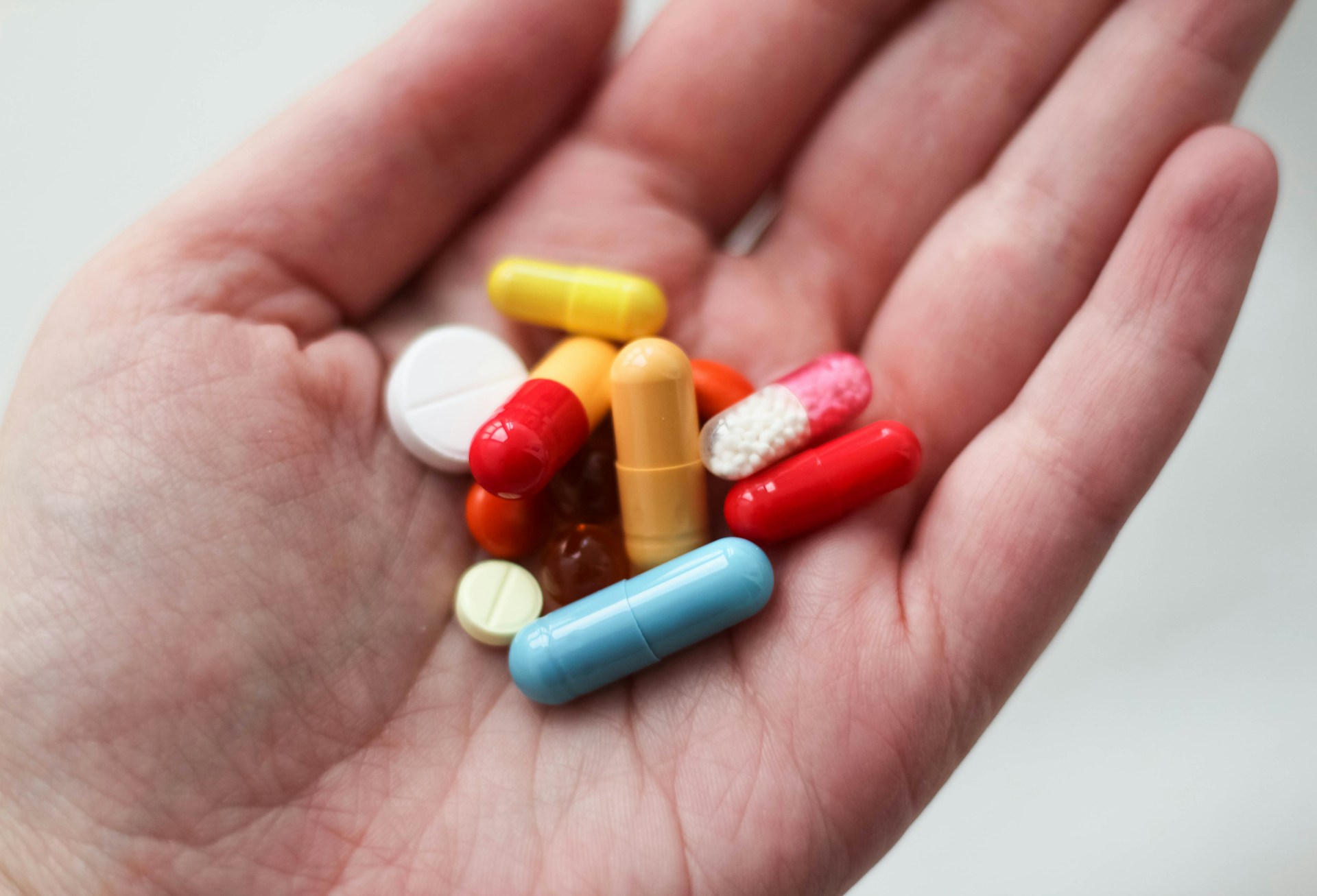 Anvisa proíbe venda de dois medicamentos após suspeita de contaminação por inseto